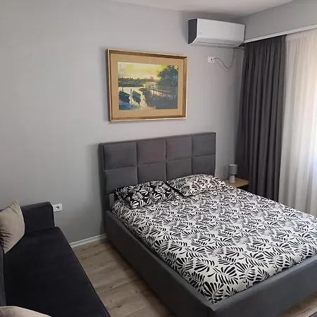 Terraces 21 *